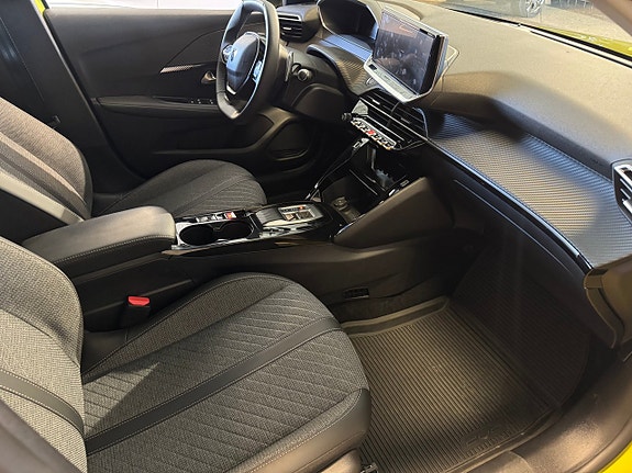 Peugeot 208 9 of 9