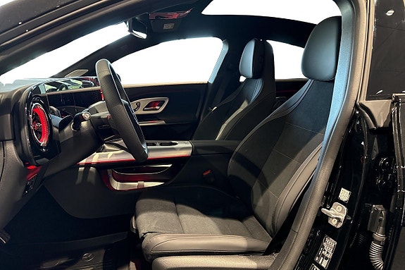 Mercedes-Benz CLA350 11 of 11