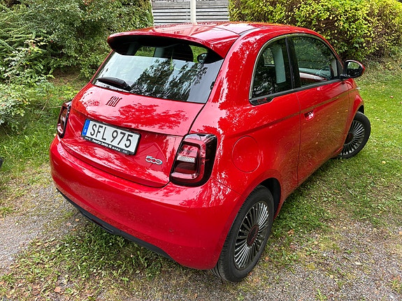Fiat 500e 2 of 6