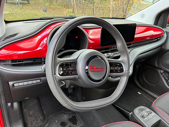 Fiat 500e 4 of 6