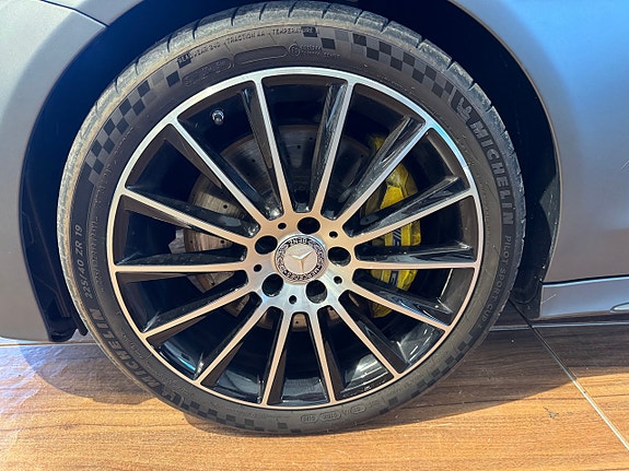 Mercedes-Benz C43 3 of 5