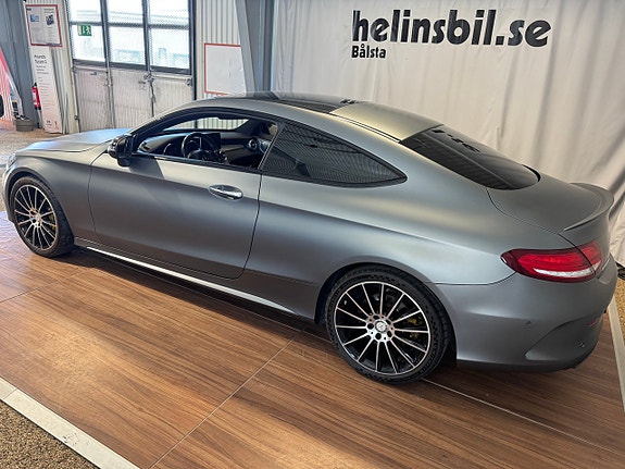 Mercedes-Benz C43 2 of 5