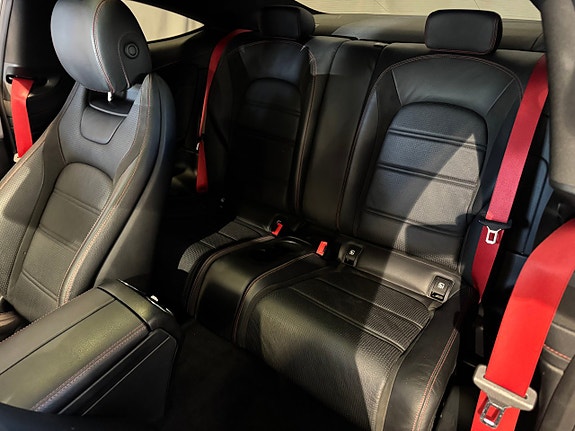 Mercedes-Benz C43 6 of 10