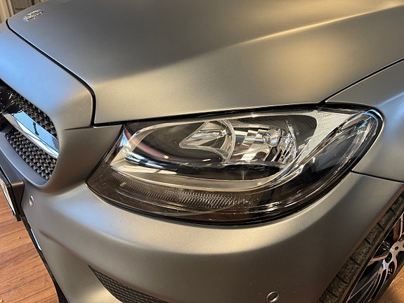 Mercedes-Benz C43 4 of 5