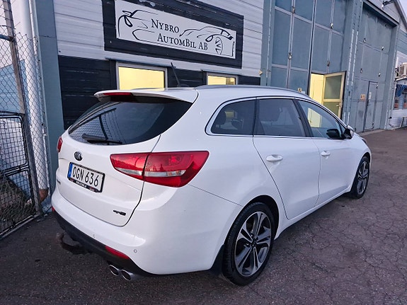Kia Ceed 3 of 5