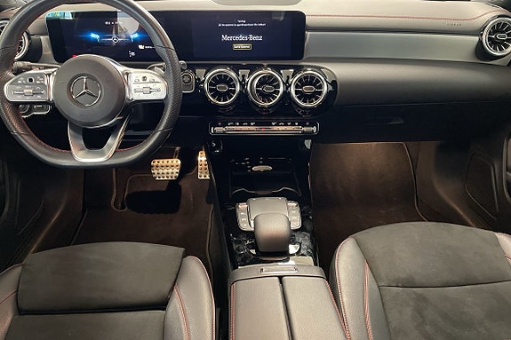 Mercedes-Benz CLA250 e 12 of 16