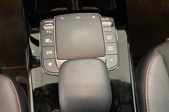 Mercedes-Benz CLA250 e 14 of 16