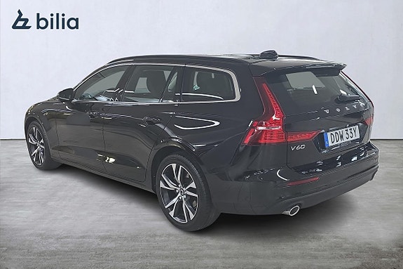 Volvo V60 2 of 5