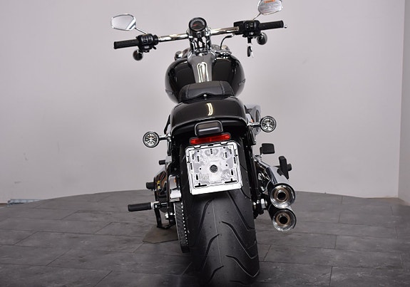 Harley-Davidson Breakout SPARA 25 200:- / OMG LEVERANS 6 of 16