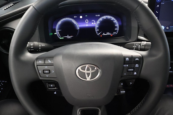 Toyota C-HR 11 of 15