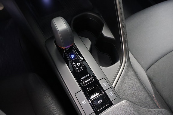 Toyota C-HR 7 of 15