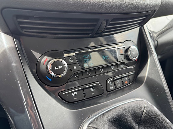 Ford Kuga 17 of 19