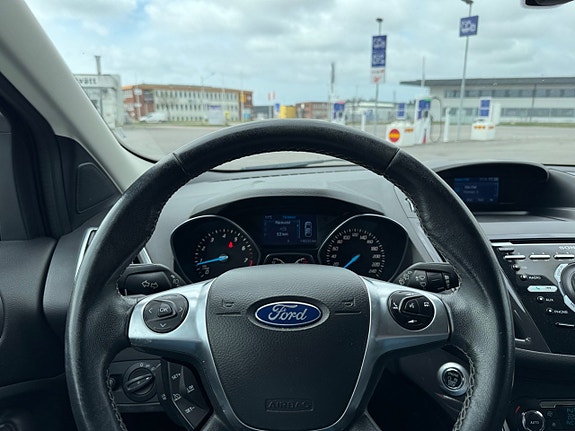 Ford Kuga 18 of 19