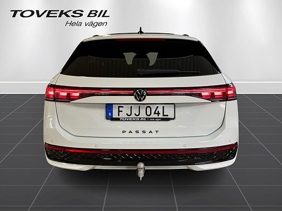 Volkswagen Passat 4 of 5