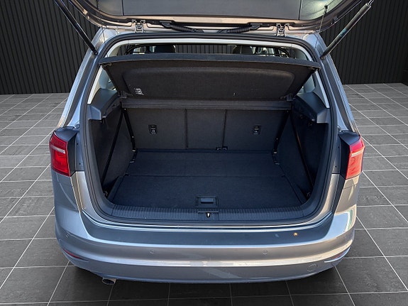 Volkswagen Golf Sportsvan 9 of 21