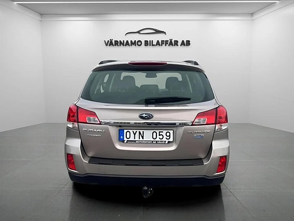 Subaru Outback 4 of 5