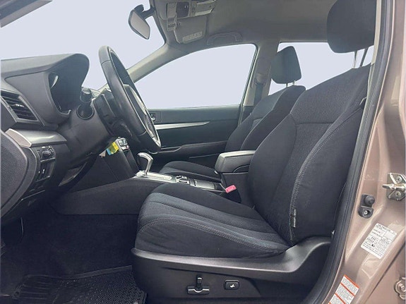 Subaru Outback 9 of 20