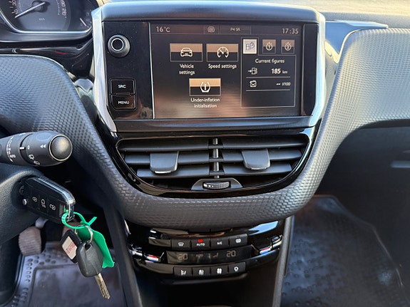 Peugeot 2008 15 of 21