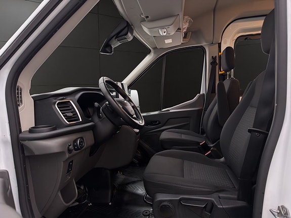 Ford Transit 16 of 30