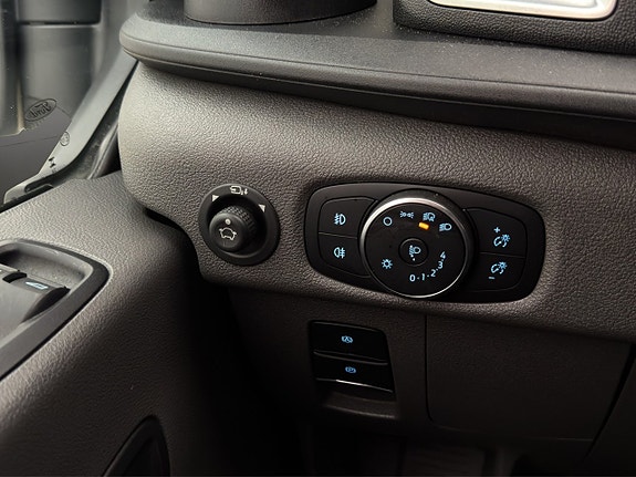 Ford Transit 19 of 30
