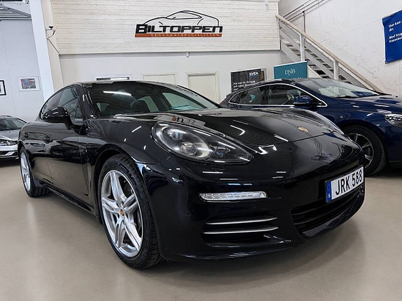 Porsche Panamera 4