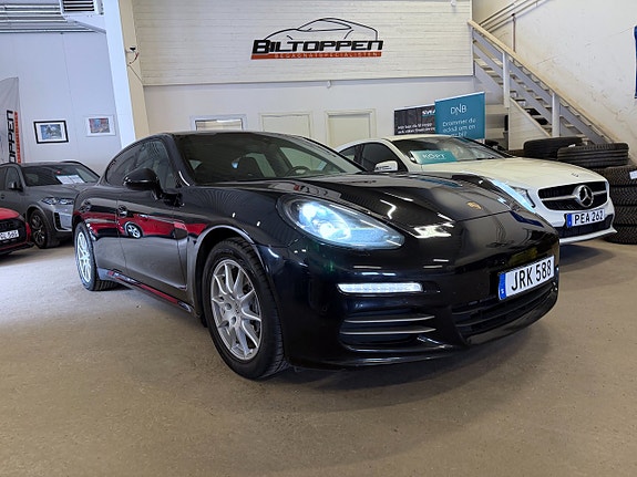 Porsche Panamera 4 16 of 16