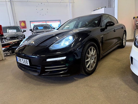 Porsche Panamera 4 15 of 16