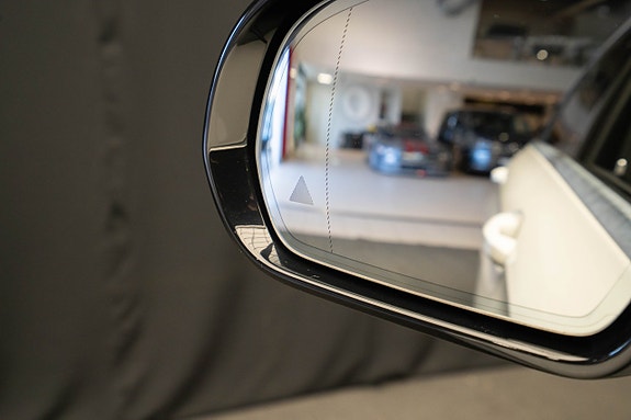 Mercedes-Benz E200 20 of 22