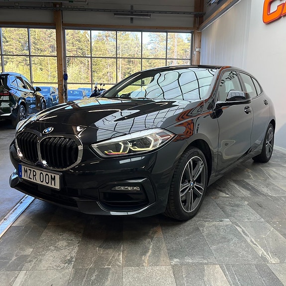 BMW 118i 5 of 5