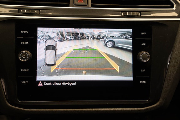 Volkswagen Tiguan 15 of 24