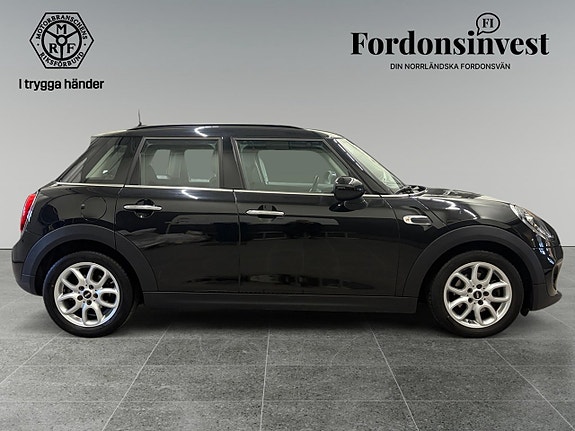 MINI Cooper 7 of 17