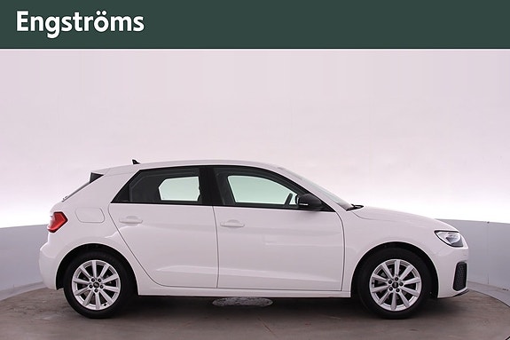 Audi A1 2 of 5
