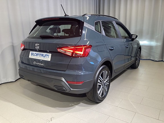 Seat Arona 3 of 16