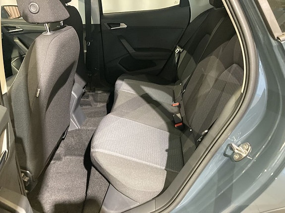 Seat Arona 9 of 16
