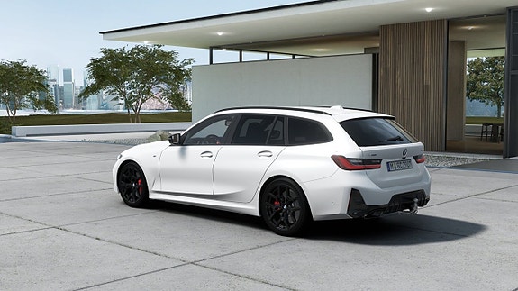 BMW M340i 2 of 13