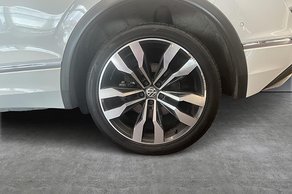 Volkswagen Tiguan 8 of 19