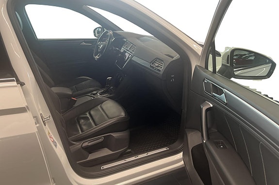 Volkswagen Tiguan 17 of 19
