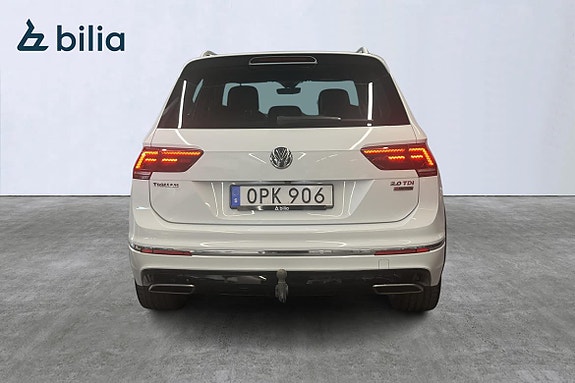 Volkswagen Tiguan 5 of 5