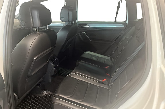 Volkswagen Tiguan 16 of 19