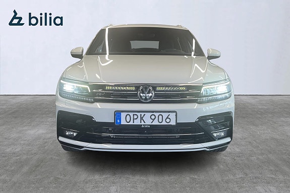 Volkswagen Tiguan 3 of 5