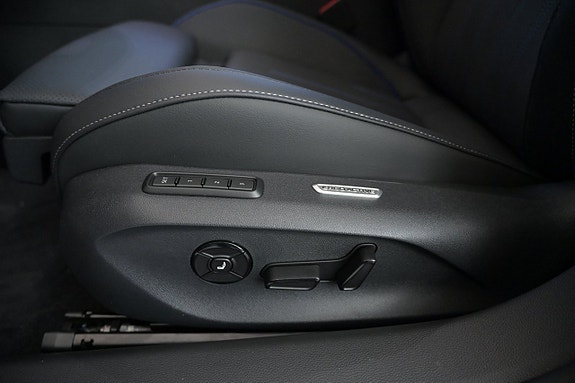 Volkswagen Passat 22 of 30