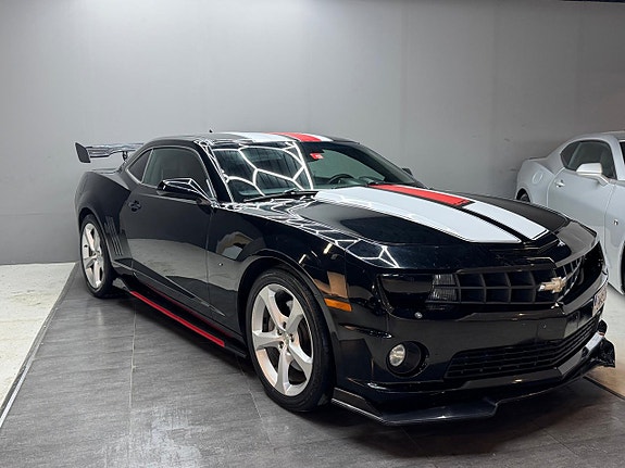 Chevrolet Camaro SS 2 of 5
