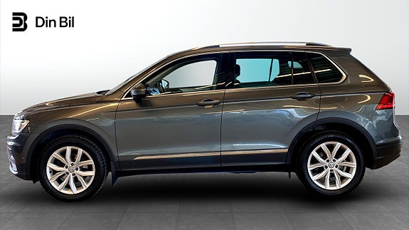 Volkswagen Tiguan 2 of 5