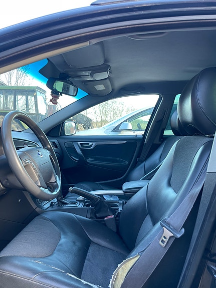 Volvo XC70 7 of 9