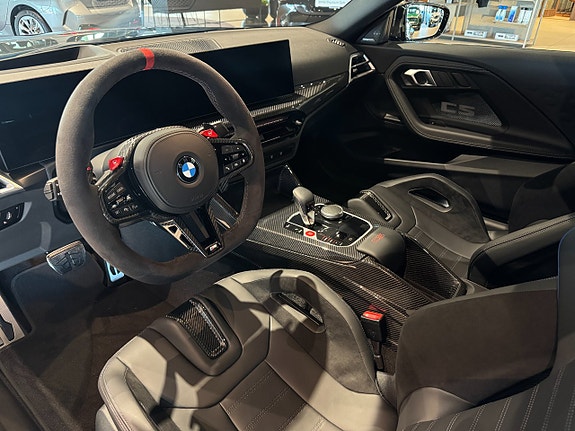 BMW M2 10 of 18
