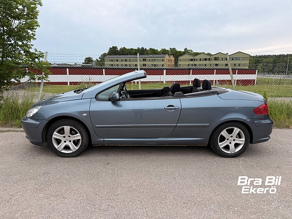 Peugeot 307 CC 4 of 5