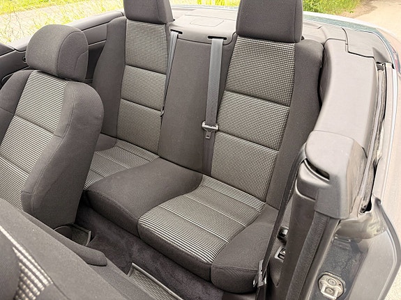 Peugeot 307 CC 9 of 12