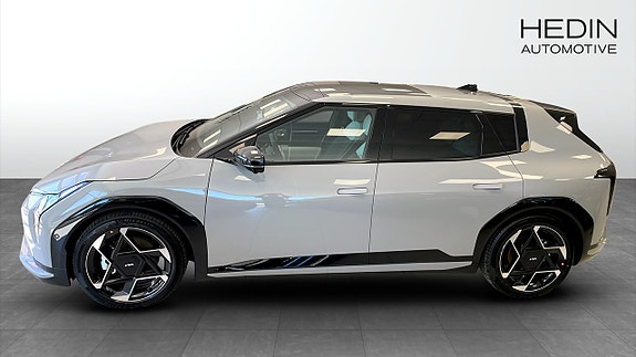 Kia EV4 4 of 5