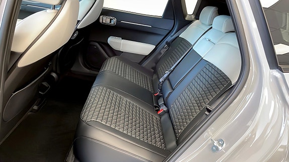 Kia EV4 9 of 12