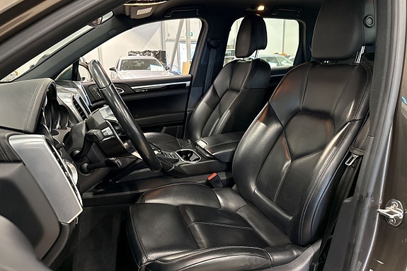 Porsche Cayenne S 20 of 27